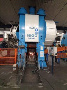 Pressa per stampaggio a caldo TMP Voronezh KB8042 - 1600 ton (ID:75854) - Dabrox.com