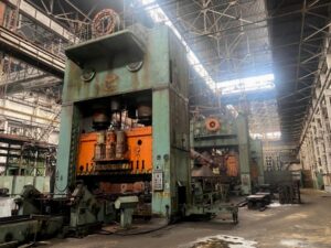 Pressa per stampaggio TMP Voronezh K3044V - 2500 ton (ID:75855) - Dabrox.com