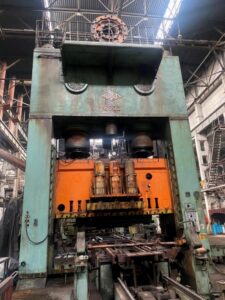 Pressa per stampaggio TMP Voronezh - 2500 ton