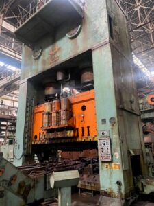 Pressa per stampaggio TMP Voronezh K3044V - 2500 ton (ID:75855) - Dabrox.com
