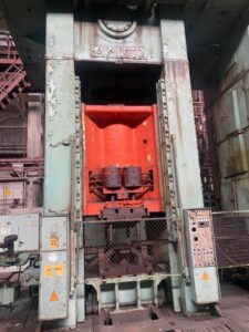 Pressa a sbavare e preformare TMP Voronezh - 1600 ton