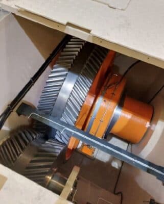 Pressa per stampaggio lamiera Fagor TSE2-1000-4000-1600 - 1000 ton (Foto 1)