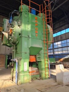 Pressa per stampaggio a caldo Erfurt PKXW 2500.1 - 2500 ton (ID:S86149) - Dabrox.com