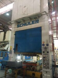 Pressa per stampaggio Schuler - 400 ton