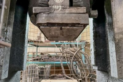 Pressa a vite Berrenberg RSPe 230/300 - 300 ton (Foto 9)