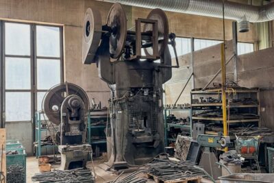 Pressa a vite Berrenberg RSPe 230/300 - 300 ton (Foto 15)