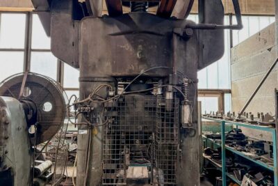 Pressa a vite Berrenberg RSPe 230/300 - 300 ton (Foto 3)