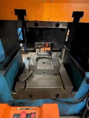 Pressa a ginocchiera Barnaul KB8336 - 400 ton (Foto 5)