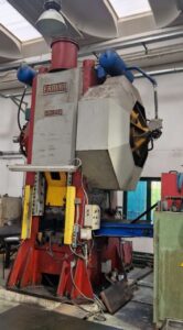 Pressa per stampaggio a caldo Farina GAS-650 - 650 ton (ID:76281) - Dabrox.com