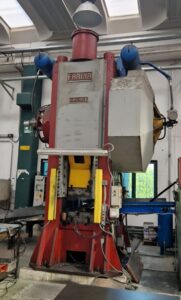 Pressa per stampaggio a caldo Farina GAS-650 - 650 ton (ID:76281) - Dabrox.com