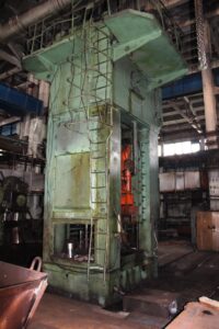 Pressa a sbavare e preformare TMP Voronezh K7640 - 1000 ton (ID:S86433) - Dabrox.com