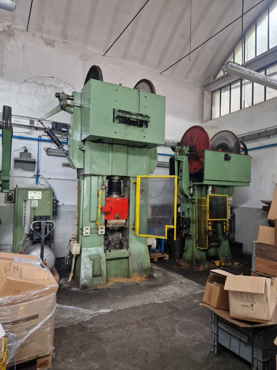 Pressa a vite Vaccari BF/9P - 320 ton