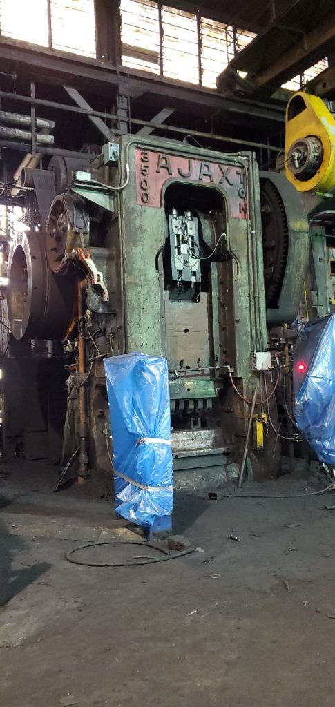 Pressa per stampaggio a caldo Ajax 3500 MT - 3500 ton (ID:75862) - Dabrox.com