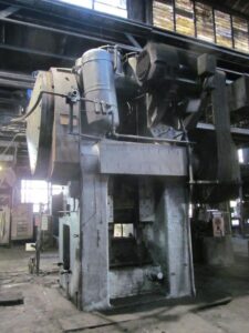 Pressa per stampaggio a caldo National Maxipres 2500 - 2500 ton (ID:75864) - Dabrox.com