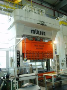 Pressa idraulica Muller - 630 ton