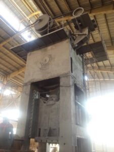 Pressa a sbavare e preformare TMP Voronezh KB9542 - 1600 ton (ID:S80167) - Dabrox.com
