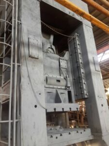 Pressa a sbavare e preformare TMP Voronezh KB9542 - 1600 ton (ID:S80167) - Dabrox.com