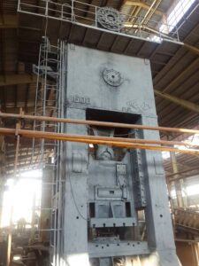 Pressa a sbavare e preformare TMP Voronezh - 1600 ton