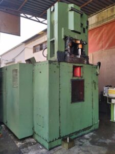 Pressa a ginocchiera Grabener GKN 1000s/11/31007 - 600 ton (ID:76291) - Dabrox.com