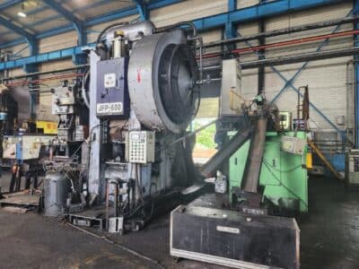 Pressa per stampaggio a caldo Jaewoo JFP 600 - 600 ton (Foto 3)