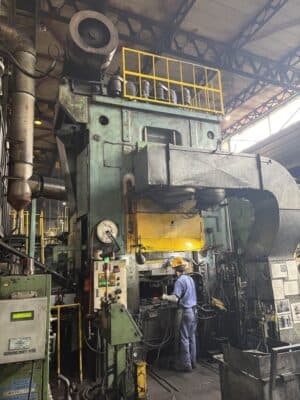 Pressa per stampaggio a caldo Smeral LMZ 1600 - 1600 ton (Foto 2)