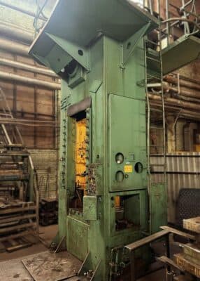 Pressa per sbavatura TMP Voronezh KA2534 - 250 ton (Foto 5)