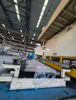 Pressa per stampaggio Simpac DTE4 2500 - 2500 ton (Foto 3)
