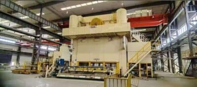 Pressa per stampaggio Simpac DTE4 2500 - 2500 ton (Foto 1)