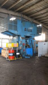 Pressa per stampaggio a freddo Aida - 600 ton
