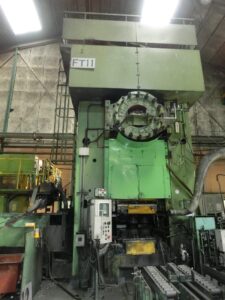 Pressa per stampaggio a caldo Smeral LZK 2500 P - 2500 ton (ID:S86685) - Dabrox.com