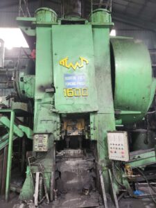 Pressa per stampaggio a caldo TMP Voronezh KB8042 - 1600 ton (ID:S89615) - Dabrox.com