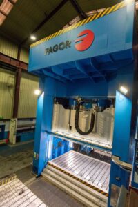 Pressa per stampaggio fogli Fagor - 2500 ton