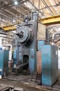 Pressa per stampaggio a caldo TMP Voronezh AKKB8040 - 1000 ton (ID:S84865) - Dabrox.com