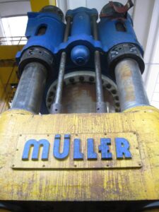 Pressa idraulica Fritz Muller 3000 MT - 3000 ton (ID:76017) - Dabrox.com