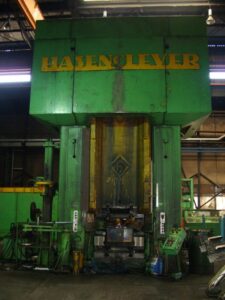 Pressa a vite Hasenclever HSPRZ 560/1320/560/1680 - 3150 ton (ID:76231) - Dabrox.com