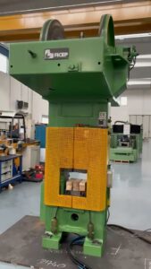 Pressa a vite Ficep MT270/400 - 270 ton (ID:76236) - Dabrox.com