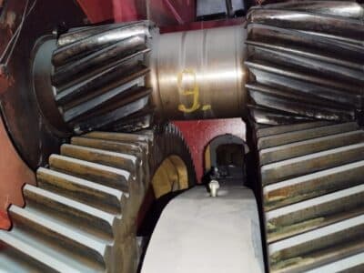 Pressa a ginocchiera Barnaul KB8336 - 400 ton (Foto 10)