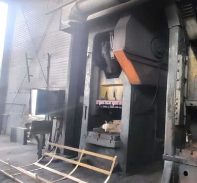 Pressa per sbavatura Smeral LKO 500 S - 500 ton (Foto 1)