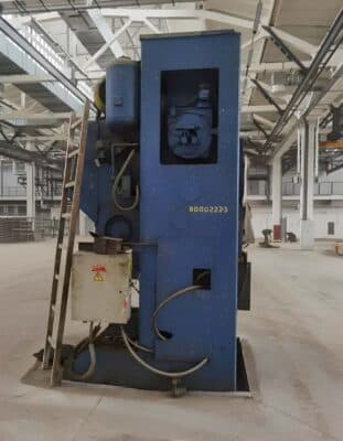 Pressa a ginocchiera Barnaul K8340 - 1000 ton (Foto 5)