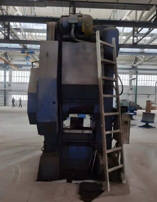 Pressa a ginocchiera Barnaul K8340 - 1000 ton (Foto 2)