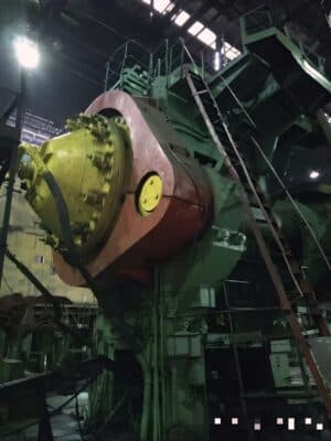 Pressa per stampaggio a caldo NKMZ Kramatorsk 6300 - 6300 ton (Foto 1)