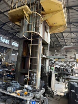 Pressa per sbavatura TMP Voronezh KA9536 - 400 ton (Foto 2)
