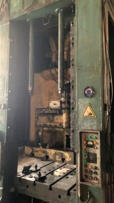 Pressa per sbavatura TMP Voronezh K2538 - 630 ton (Foto 1)