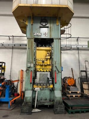 Pressa per sbavatura TMP Voronezh KB2536 - 400 ton (Foto 2)