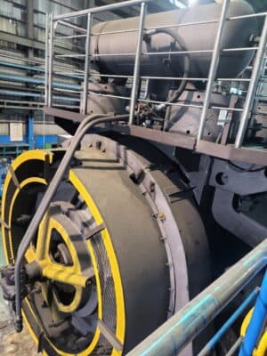Pressa per stampaggio a caldo TMP Voronezh K8544 - 2500 ton (Foto 2)
