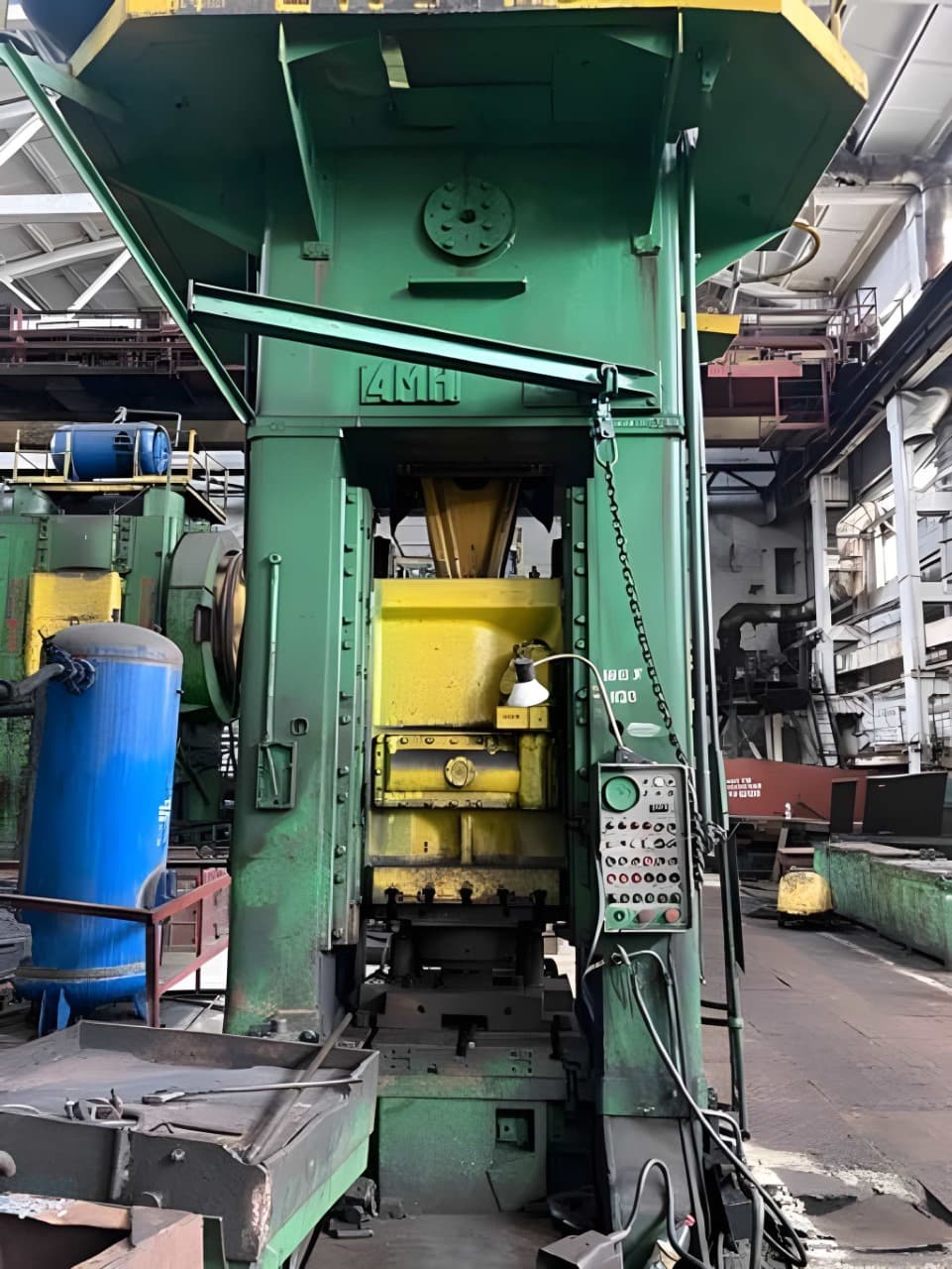 Pressa per sbavatura Kuzlitmash KD9536 - 400 ton 