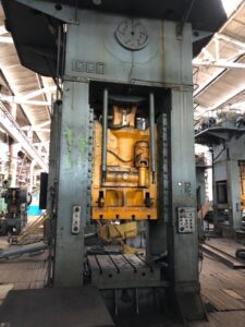 Pressa a sbavare e preformare TMP Voronezh K2540 - 1000 ton (ID:S80849) - Dabrox.com