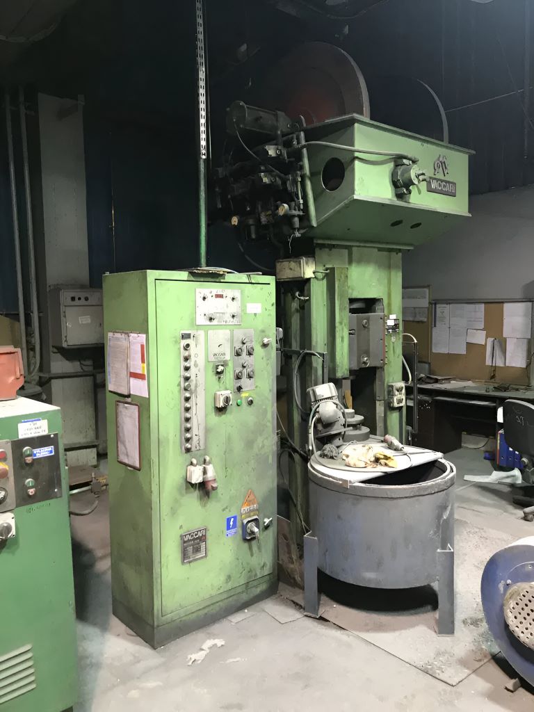 Pressa a vite Vaccari 6PS - 165 ton (ID:76313) - Dabrox.com