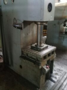 Pressa idraulica - 63 ton