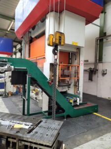 Pressa per stampaggio Schuler SP400 - 400 ton (ID:76314) - Dabrox.com